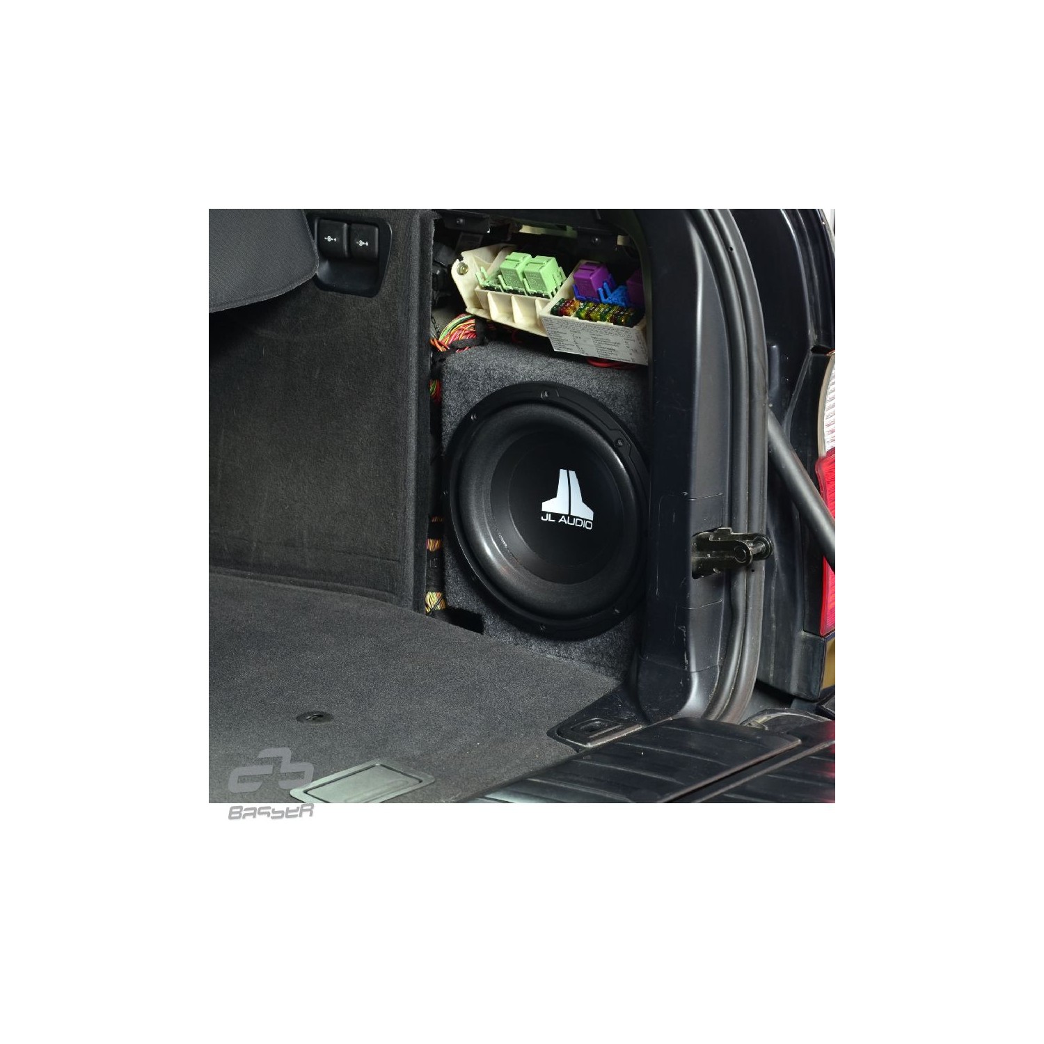 BMW X5 E53 obudowa subwoofera Basser FBbmw20