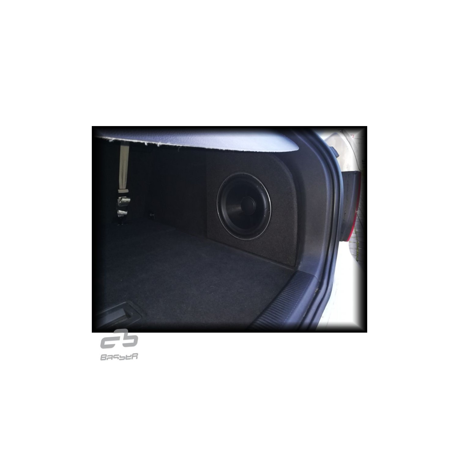 Basser FBVW06 obudowa subwoofera VW Golf 5 / 6 Wagon